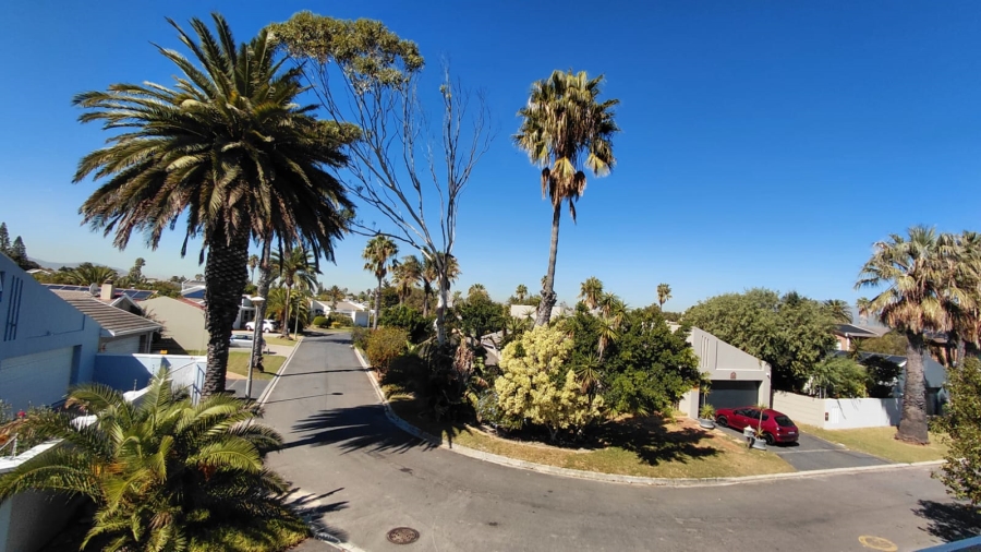 To Let 3 Bedroom Property for Rent in Blouberg Rise Western Cape